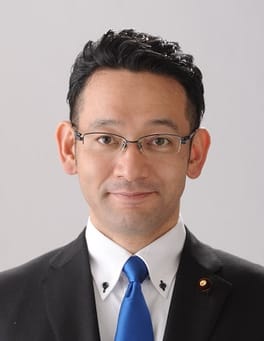 國場幸之助（政治家）の写真
