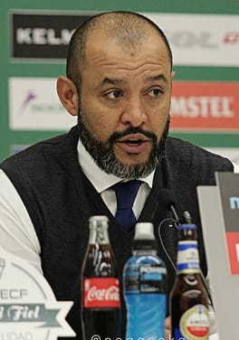 ヌーノ・エスピーリト・サント（サッカー選手・サッカー指導者）の写真