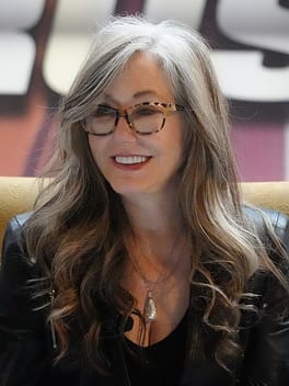 メアリー・マクドネル（映画俳優・テレビ俳優）の写真
