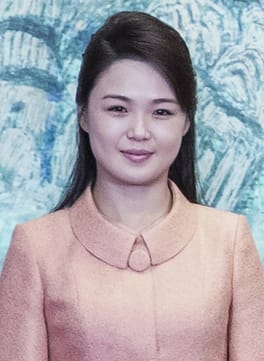 李雪主（歌手）の写真