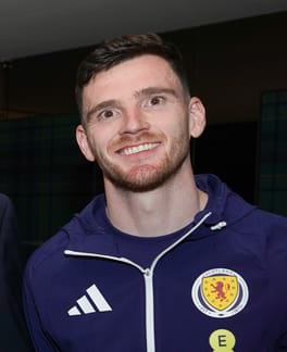 アンドリュー・ロバートソン（サッカー選手）の写真