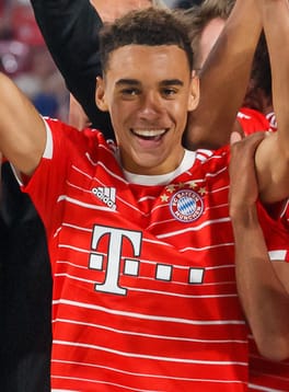 ジャマル・ムシアラ（サッカー選手）の写真