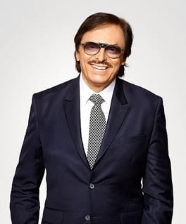 サンジャイ・カーン（映画監督・映画俳優）の写真