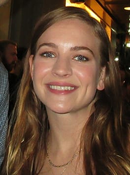 ブリット・ロバートソン（俳優・テレビ俳優）の写真