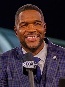 マイケル・ストレイハン（テレビ司会者・アメリカンフットボール選手）の写真