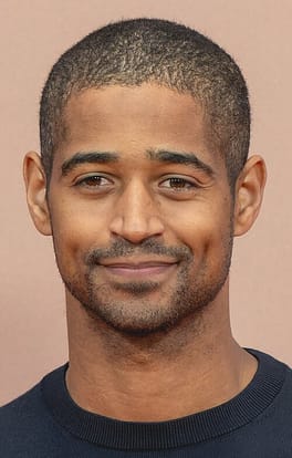 アルフレッド・イーノック（俳優・映画俳優）の写真