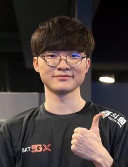Faker（プロゲーマー）の写真