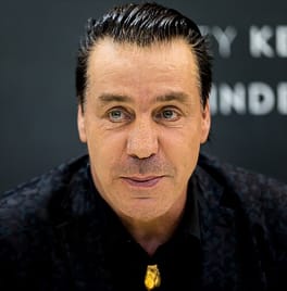 ティル・リンデマン（歌手・詩人）の写真