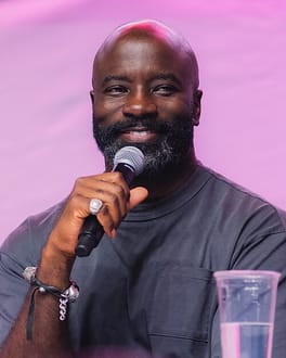 マイク・コルター（俳優・テレビ俳優）の写真