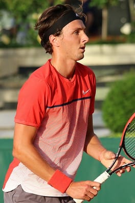 アルトゥル・ランデルクネク（テニス選手）の写真