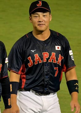 吉納翼（野球選手）の写真
