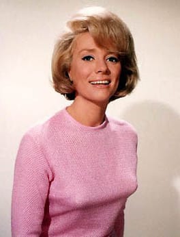 インガー・スティーヴンス（舞台俳優・テレビ俳優）の写真