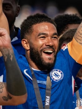 リース・ジェームズ（サッカー選手）の写真