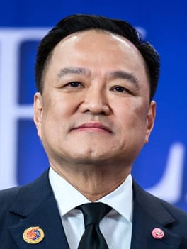 アヌティン・チャーンウィーラクーン（政治家・エンジニア）の写真