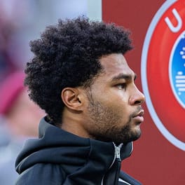 セルジュ・ニャブリ（サッカー選手）の写真