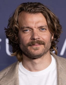 ピルウ・アスベック（俳優・映画俳優）の写真