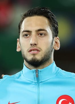 ハカン・チャルハノール（サッカー選手）の写真