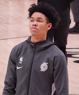 アンファニー・シモンズ（バスケットボール選手）の写真
