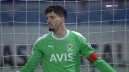 アルタイ・バユンドゥル(サッカー選手)の写真