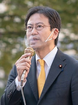 城井崇（政治家）の写真