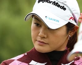 諸見里しのぶ（プロゴルファー）の写真