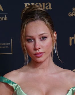 エステル・エクスポジト（俳優）の写真
