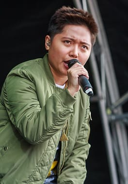 ジェイク・ザイラス（歌手・俳優）の写真