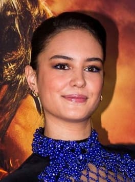コートニー・イートン（モデル・俳優）の写真