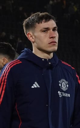 マヌエル・ウガルテ（サッカー選手）の写真