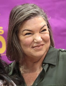 ミンディ・コーン（俳優・歌手）の写真