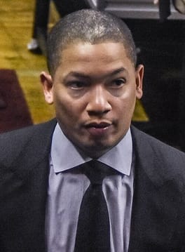 ティロン・ルー（バスケットボール選手・バスケットボール指導者）の写真