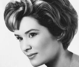 サリー・アン・ハウズ（歌手・舞台俳優）の写真