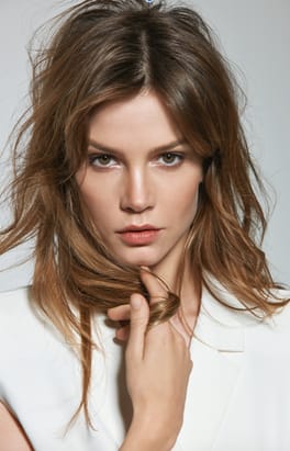シルヴィア・フークス（俳優・テレビ俳優）の写真