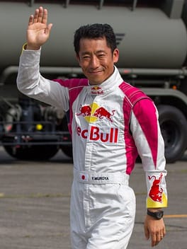室屋義秀（飛行士・エア・レーサー）の写真