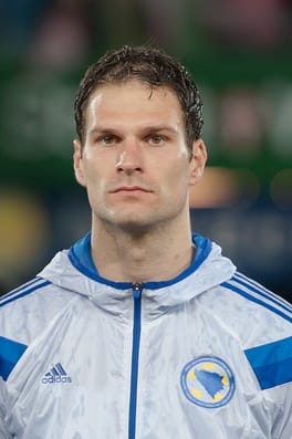 アスミル・ベゴヴィッチ（サッカー選手）の写真