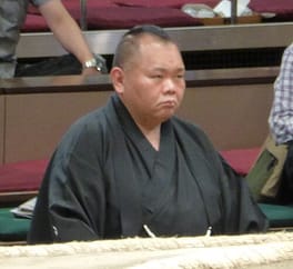 敷島勝盛（力士・音楽評論家）の写真