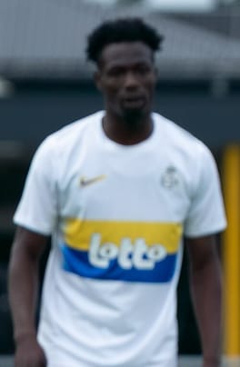 プロミス・アキンペル（サッカー選手）の写真