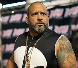 アルヴィン・バーク・ジュニア（プロレスラー・アメリカンフットボール選手）の写真