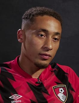 マーカス・タヴァーニアー（サッカー選手）の写真