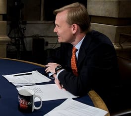ジョン・ディッカーソン（ジャーナリスト・協議の司会進行役）の写真