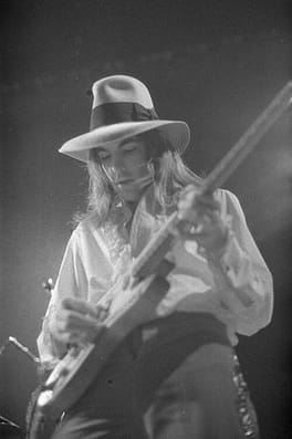 トミー・ボーリン（ギタリスト・ジャズ・ギタリスト）の写真