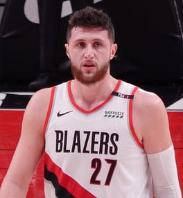 ユスフ・ヌルキッチ（バスケットボール選手）の写真
