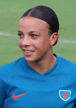 マロリー・ピュー（サッカー選手）の写真