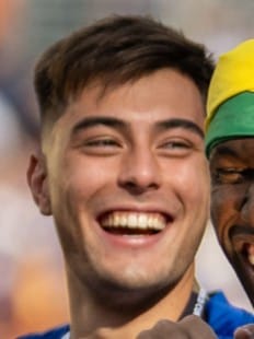 アーロン・アンセルミーノ（サッカー選手）の写真