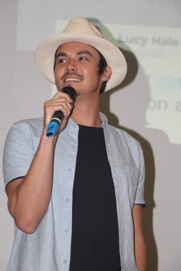 タイラー・ブラックバーン（俳優・歌手）の写真