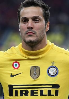 ジュリオ・セザル・ソアレス・エスピンドラ（サッカー選手）の写真