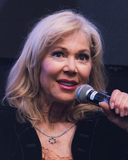 リン＝ホリー・ジョンソン（フィギュアスケート選手・俳優）の写真