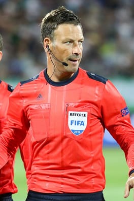 マーク・クラッテンバーグ（サッカー審判員）の写真