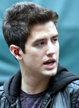 ローガン・ヘンダーソン（テレビ俳優・映画俳優）の写真