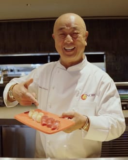 松久信幸（料理長・実業家）の写真